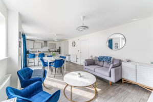 Photo 16- click for photo gallery